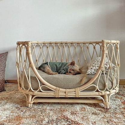 Chic Rattan Pet Oasis